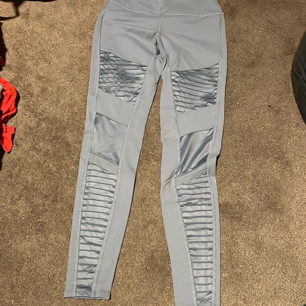 Alo Leggings
